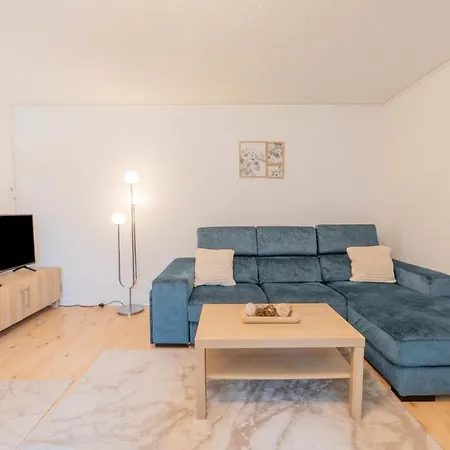 Apt Lyret1 Central Chamonix 4-Min Walk To Aiguille Du Midi - Happy Rentals