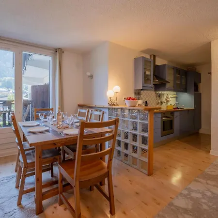 Apt Lyret1 Central Chamonix 4-Min Walk To Aiguille Du Midi - Happy Rentals *